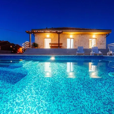 Ana Dreams - By Ta Leut Agency Villa *
