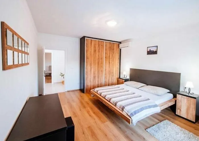 Ana Dreams - By Ta Leut Agency *